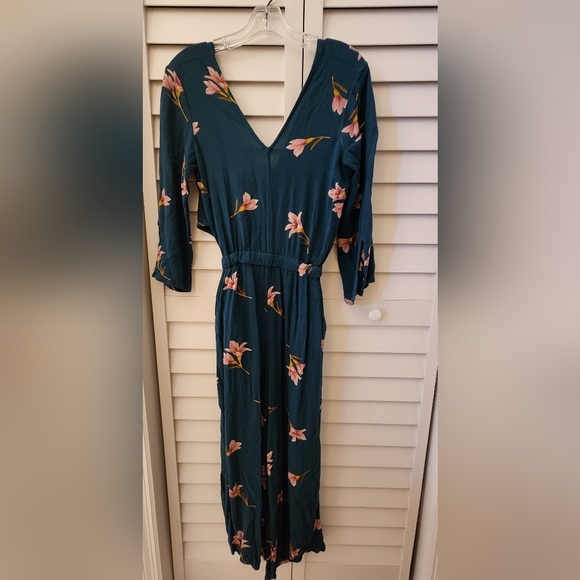 Billabong Floral jumpsuit Size Small - Picture 4 of 9